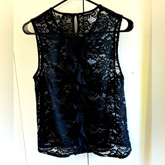Lace top - Picture 1 of 2